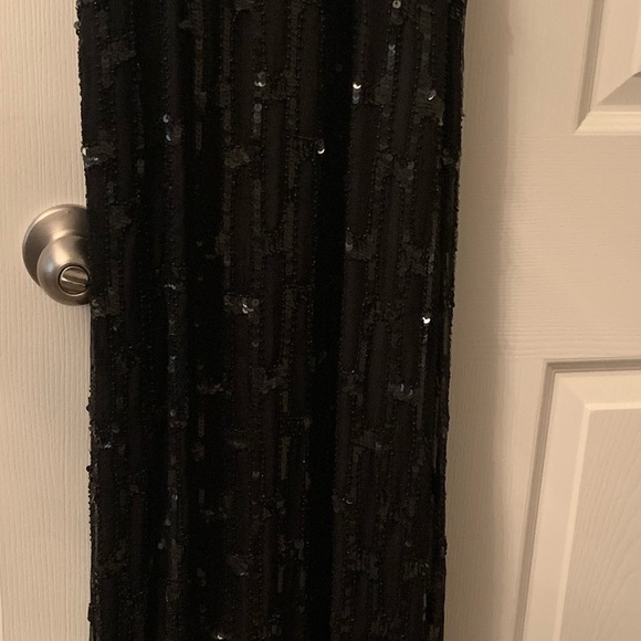 Formal dress - Picture 2 of 6